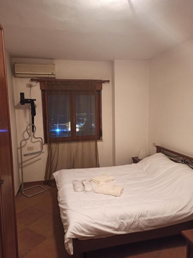 Heart Of Tirana Hotel Bagian luar foto