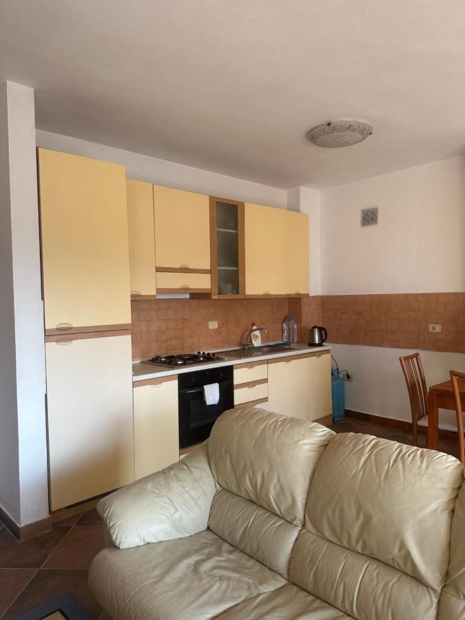 Heart Of Tirana Hotel Bagian luar foto