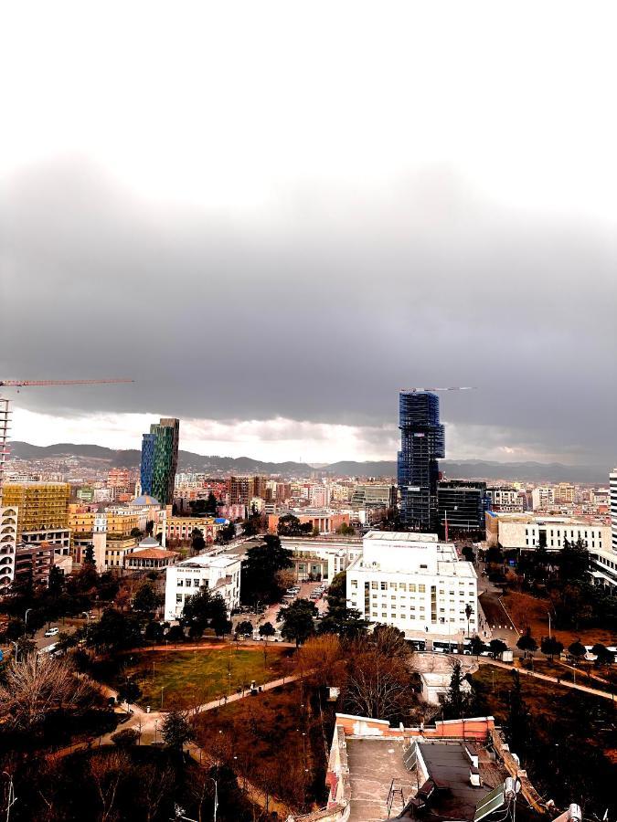 Heart Of Tirana Hotel Bagian luar foto